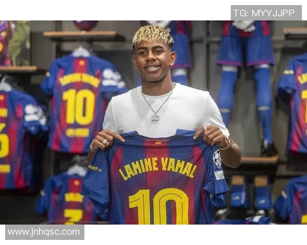 二号球衣穿着者的传奇：盘点历史上最具影响力的足球明星