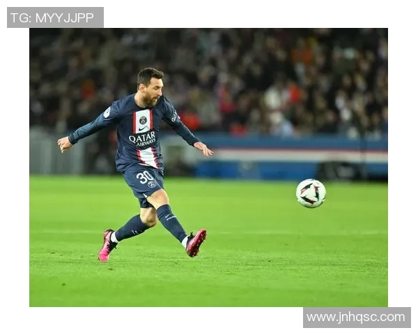 天下足球历届球星排名榜盘点:从贝利到梅西谁是最强球员 天下足球历届球星排名榜盘点:从贝利到梅西谁是最强球员